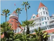  ?? Fotos: Sartor ?? Architektu­rfreunde kommen im Balboa Park (rechts) auf ihre Kosten. Oder beim Besuch des Hotels del Coronado.