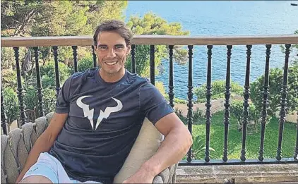  ??  ?? Rafa Nadal, en una imagen de cuando volvió a casa tras ganar el US Open 2019, que compartió con todos a través de su cuenta de Instagram