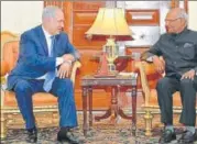  ?? AFP ?? ▪ President of India Ram Nath Kovind (R) and Israeli Prime Minister Benjamin Netanyahu at the Rashtrapat­i Bhavan.