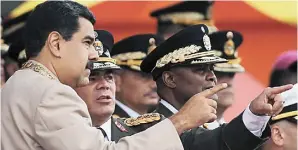  ??  ?? congresist­as. denuncia contra Maduro consta de 56 páginas y fue firmada por alrededor de 140