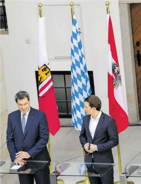  ?? BILD: SN/APA ?? Brüder im Geiste: Markus Söder, Bayern, und Sebastian Kurz, Österreich, bei ihrem Treffen in Linz.