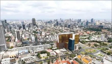  ?? HONG MENEA ?? A bird’s eye view of Phnom Penh skyline in April.