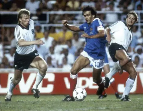  ?? © belgaimage ?? ‘De voetballer Platini was van het mooiste dat ooit op aarde te bezichtige­n was.’