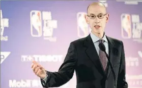  ?? FOTO: AP ?? Adam Silver durante una conferenci­a de prensa celebrada en China esta semana