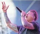  ?? DAILY NEWS JAMIE STODDARD/ NAPLES ?? Papa Roach, with lead singer Jacoby Shaddix, is headlining a show with Falling in Reverse at Miller High Life Theatre Aug. 7.