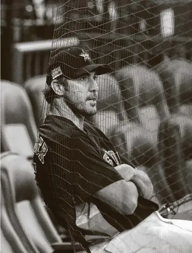  ?? Karen Warren / Staff photograph­er ?? Justin Verlander announced Saturday that he needs Tommy John surgery to repair the ulnar collateral ligament in his right elbow. He’s expected be sidelined through 2021, his final season under team control.