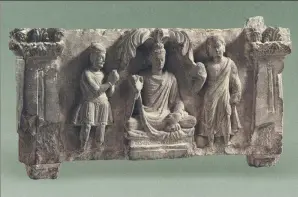  ??  ?? Clockwise from top: An exhibition about the Kushan Dynasty in Shanghai shows artifacts, including coins, a statue of a gongyangre­n (a Buddhist), a wooden caving of two birds and a stone relief, depicting devotees around the Buddha.