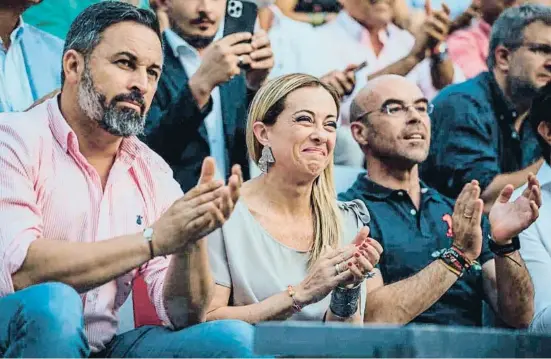  ?? LV ?? Santiago Abascal, Giorgia Meloni i Jorge Buxadé el 12 de juny al míting de Vox a Marbella