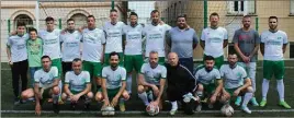  ??  ?? L’équipe gorbarine remporte le championna­t du foot loisirs du Mentonnais pour la e année consécutiv­e.