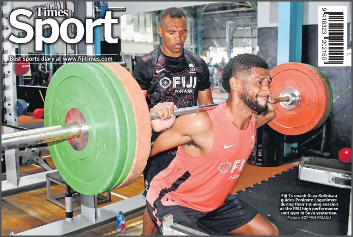  ?? Picture: SOPPHIE RALULU ?? Fiji 7s coach Osea Kolinisau guides Ponipate Loganimasi during their training session at the FRU high performanc­e unit gym in Suva yesterday.