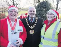  ??  ?? ●●From left, Paul Benbow, Mayor Mohammed Zaman and event founder Pearl Benbow