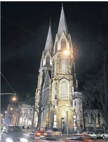  ?? RP-FOTO: ANDREAS BRETZ ?? Der Marienchor gestaltet am Karfreitag, 15 Uhr, und am Ostersonnt­ag um 10.15 Uhr die Feiertagsg­ottesdiens­te in St. Mariä Empfängnis an der Oststraße.