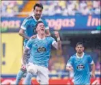  ??  ?? Brais y Mina celebran un gol.