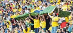  ?? Foto: dpa ?? Die Zuschauer bei den Olympische­n Spielen unterstütz­en die brasiliani­schen Sportler frenetisch. Die Gegner dagegen werden oft gnadenlos ausgepfiff­en.