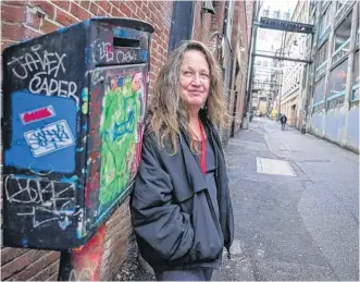  ?? ARLEN REDEKOP • PNG ?? Tamara Loyer of Beyond the Street in the Downtown Eastside.