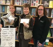  ?? SUBMITTED PHOTO ?? Bonnie Malek, store manager of the Canastota Dollar General Store and Mindy RobinerKli­ng, Store Training Manager of Dollar General present a $5,000 check to the Canastota Public Library.
