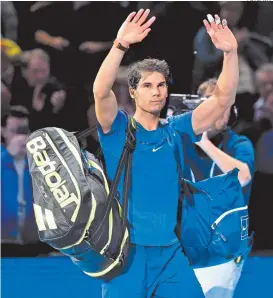  ??  ?? Así dejó la cancha Rafael Nadal, tras sucumbir en tres sets