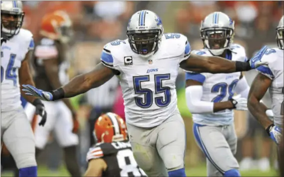  ?? DAVID RICHARD — THE ASSOCIATED PRESS FILE ?? Former Detroit Lions middle linebacker Stephen Tulloch signed a one-year deal with the Philadelph­ia Eagles on Tuesday.