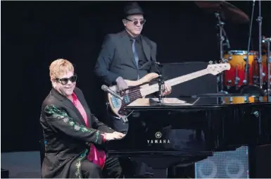  ?? Fotos: Starlite Festival, Nueva Moda, Dietmar Förster ?? Sir Elton John auf der Bühne des Starlite Festivals.