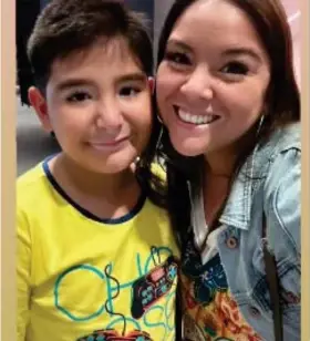  ?? Foto: Cortesía de la Fundación Mexicana de Vitiligo y Enfermedad­es de la Piel ?? Carla Arroyo Preciado y su hijo Gael pasaron por un proceso largo y difícil; con 11 años, él ha vivido con vitiligo desde los tres. /