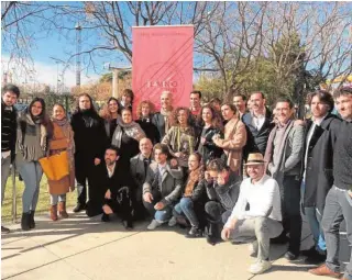  ?? ABC ?? El consejero de Cultura, junto a los artistas participan­tes