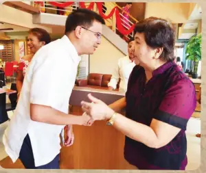  ??  ?? DEPARTMENT OF TOURISM 11 Director Roberto Alabado and Luz Ilagan were among the VIP guests during the re-opening of the New Davao Famous Restaurant.