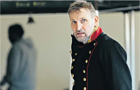  ??  ?? Christophe­r Eccleston played Hamlet in 2002 – now, 16 years later, he will tackle Macbeth, above