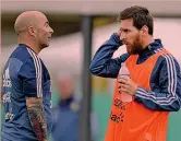  ??  ?? LE INCOMPRENS­IONI CON SAMPAOLIMe­ssi con Jorge Sampaoli, ex c.t. dell’Argentina. al Mondiale in Russia la Selecciòn è stata eliminata negli ottavi dalla Francia, poi campione del mondo. Tra Messi e Sampaoli c’è stato poco feeling