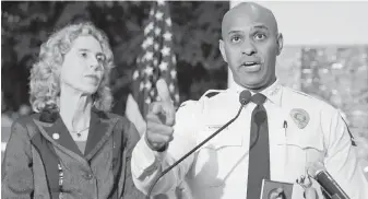  ?? AP ?? Charlotte Mayor Jennifer Roberts and police chief Kerr Putney at Thursday’s news conference.