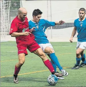  ?? FOTO: PERE PUNTÍ ?? Goleada El San Juan At. Montcada vence al Lloret en el estreno liguero