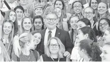  ??  ?? Minnesota Sen. Al Franken visits on Capitol Hill with students from Valley View Middle School in Edina, Minn.