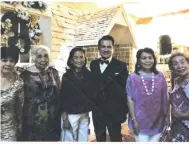  ??  ?? WATERFRONT
Airport Hotel and Casino general manager Rex Benhur Caballes (middle) with Cebu print media members (from left): Chinggay Utzurrum, Cookie Newman, Aissa dela Cruz, Nelia Neri and Flor Ynclino.