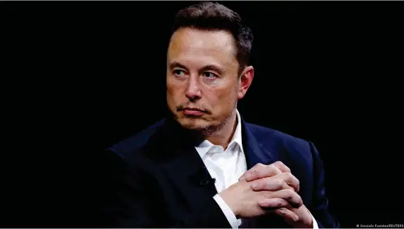  ?? Bild: Gonzalo Fuentes/REUTERS ?? Für die "Vulkangrup­pe" ist er so etwas wie der Inbegri   des Bösen: Tesla-Chef Elon Musk