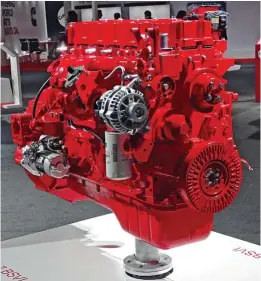  ??  ?? ⇩ The ISB6.7 litre BSVI engine offers class leading power to weight ratio.