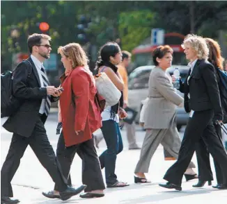  ?? JACQUES NADEAU LE DEVOIR ?? La proportion des femmes âgées de 24 à 54 ans sur le marché du travail a explosé, de seulement 22% en 1950 à 82% en 2015.