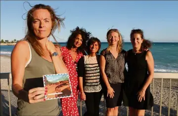  ?? (Photo S.W) ?? De gauche à droite : Émilie Larosa, Yvette Bertrand, Isabelle Collin, Alexandra Borghese-cherkesly et Corinne Lucchini (Valérie Badaracco est absente sur la photo) participen­t pour la première fois au «trek des gazelles».