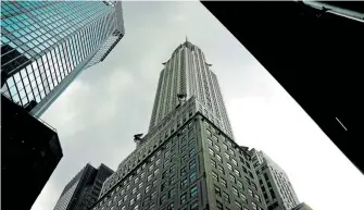  ?? [APA] ?? Auch Anteile des Chrysler Building, eines Wolkenkrat­zers im Art-déco-Stil, gehören der Signa Holding.