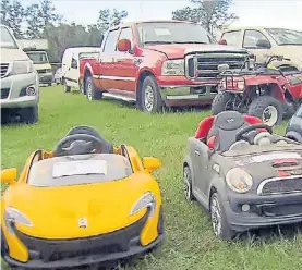  ??  ?? En miniatura. También tenían réplicas de coches para chicos.