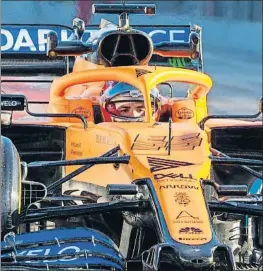  ?? MANÉ ESPINOSA ?? Carlos Sainz, con el MCL35 rodando ayer en Montmeló