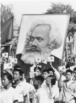  ?? KEYSTONE ?? Marx e libretto rosso nel 1966