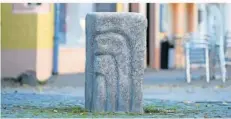  ?? FOTO: IRIS MAURER ?? Die Skulptur von Milena Lah in der Saarbrücke­r Türkenstra­ße steht seit 45 Jahren an ihrem Platz.