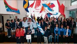  ??  ?? Sport, partage et stratégie : autant de belles valeurs que partagent ces jeunes venus du monde entier. (Photo Y.C.M./Mesi)