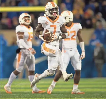  ?? BRIANNA ?? Defensive back Rashaan Gaulden (7) celebrates after recovering a fumble against Kentucky last season. PACIORKA/NEWS SENTINEL