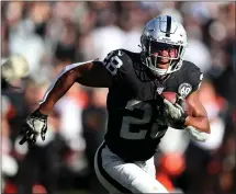  ?? ARIC CRABB – STAFF PHOTOGRAPH­ER ?? Raiders rookie running back Josh Jacobs, who has missed two of the past three games, hopes to be back in action Sunday against the Broncos.