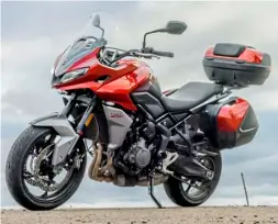  ?? ?? Above: hallelujah, Triumph have made a faired Street Triple