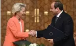  ?? ?? Ursula von der Leyen travelled to Egypt to sign a €7.4 billion partnershi­p with President Abdel Fattah el-Sisi.