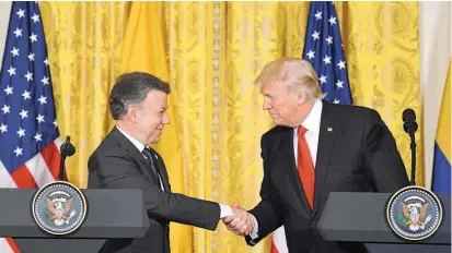  ?? FOTO ?? En mayo tuvo lugar en Washington un primer encuentro entre el presidente de Colombia, Juan Manuel Santos, y su homólogo en EE. UU., Donald Trump. Se habló de ayuda a la paz.