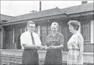  ?? Photo submitted ?? Don Lovelace made a presentati­on of $200 from the Rotary Club to Museum Society representa­tives Margaret Schoonover and Sabra Davis to help rebuild the old Kansas City Southern Depot for use as a museum. Exhibits in the building were opened June 20, 1971.