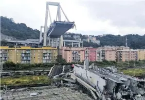  ?? Ansa ?? Le macerie Il ponte Morandi crollato il 14 agosto provocando 43 morti