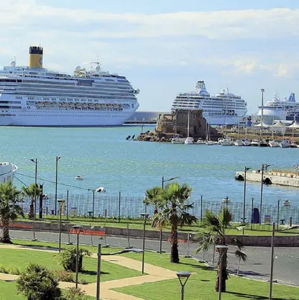  ?? (LaPresse) ?? New entry
Il porto di Civitavecc­hia da poco inaugurato